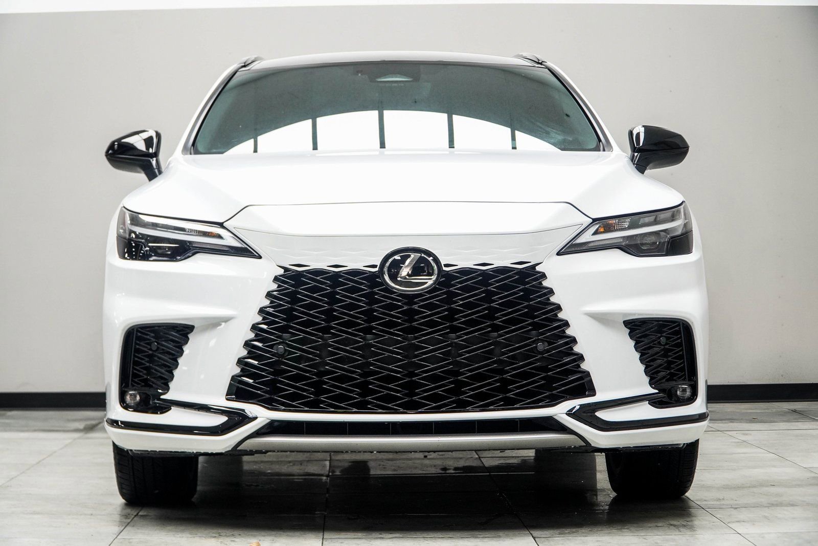 Used 2024 Lexus RX 500h F Sport w/ Cold Area Package AWD/4WD image 7