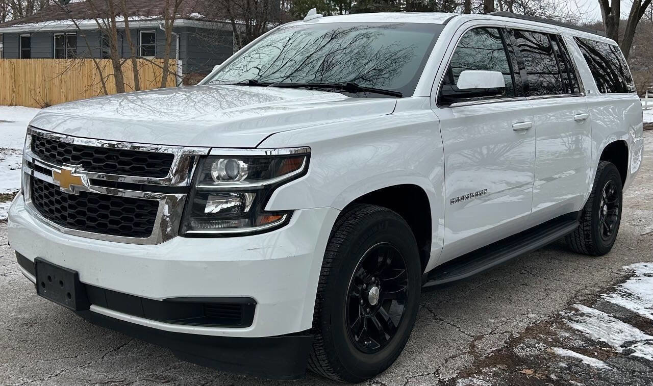 Used 2018 Chevrolet Suburban LT AWD/4WD image 2