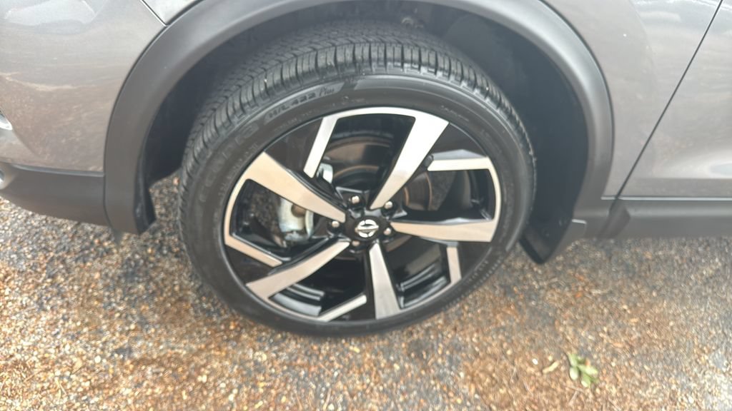 Used 2022 Nissan Rogue Sport SL FWD image 20