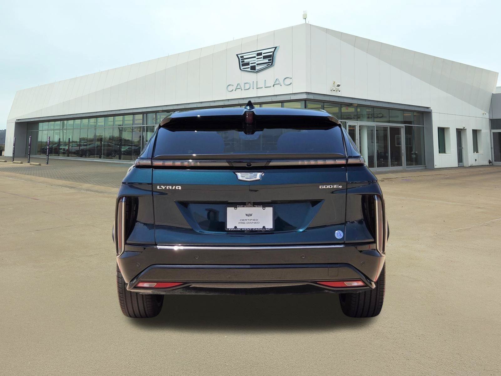 Used 2025 Cadillac Lyriq Luxury w/ LPO, Floor Liner Package AWD/4WD image 5