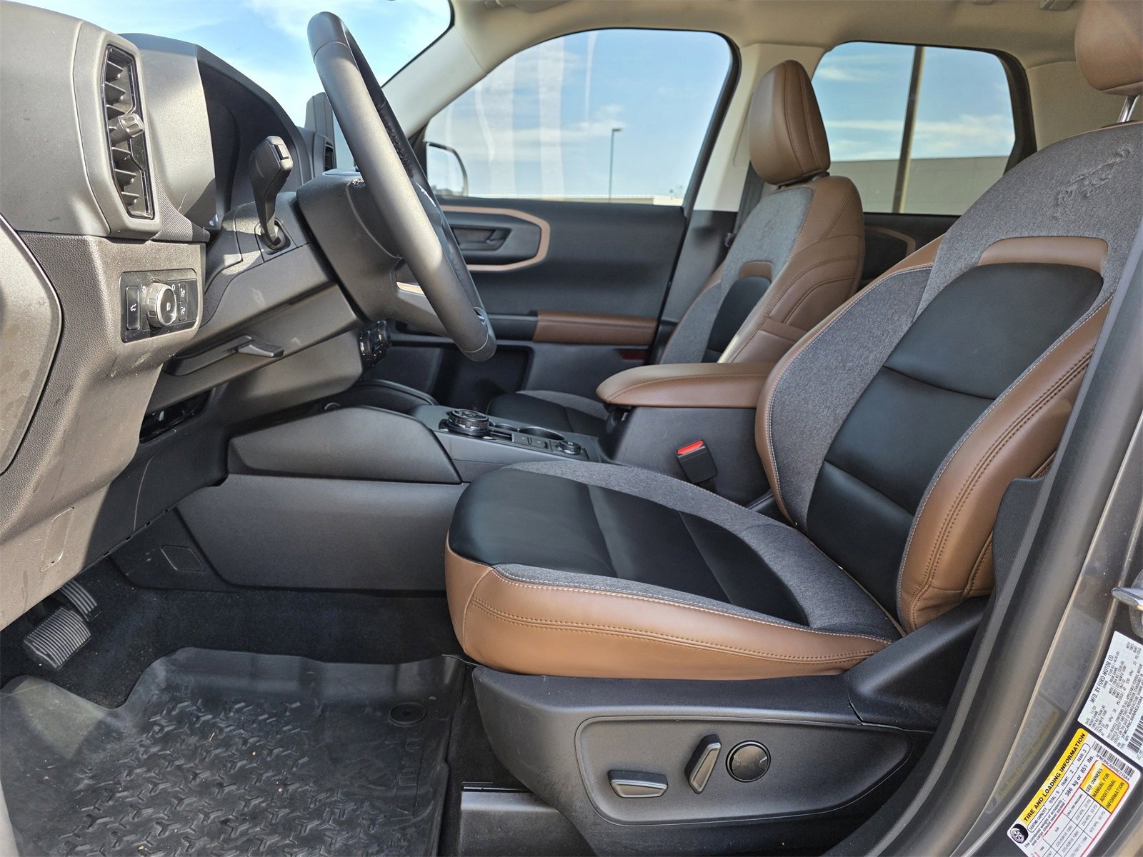 Used 2024 Ford Bronco Sport Outer Banks w/ Tech Package image 18