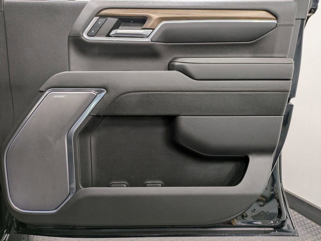 Used 2024 Chevrolet Silverado 3500 High Country w/ High Country Premium Package image 28