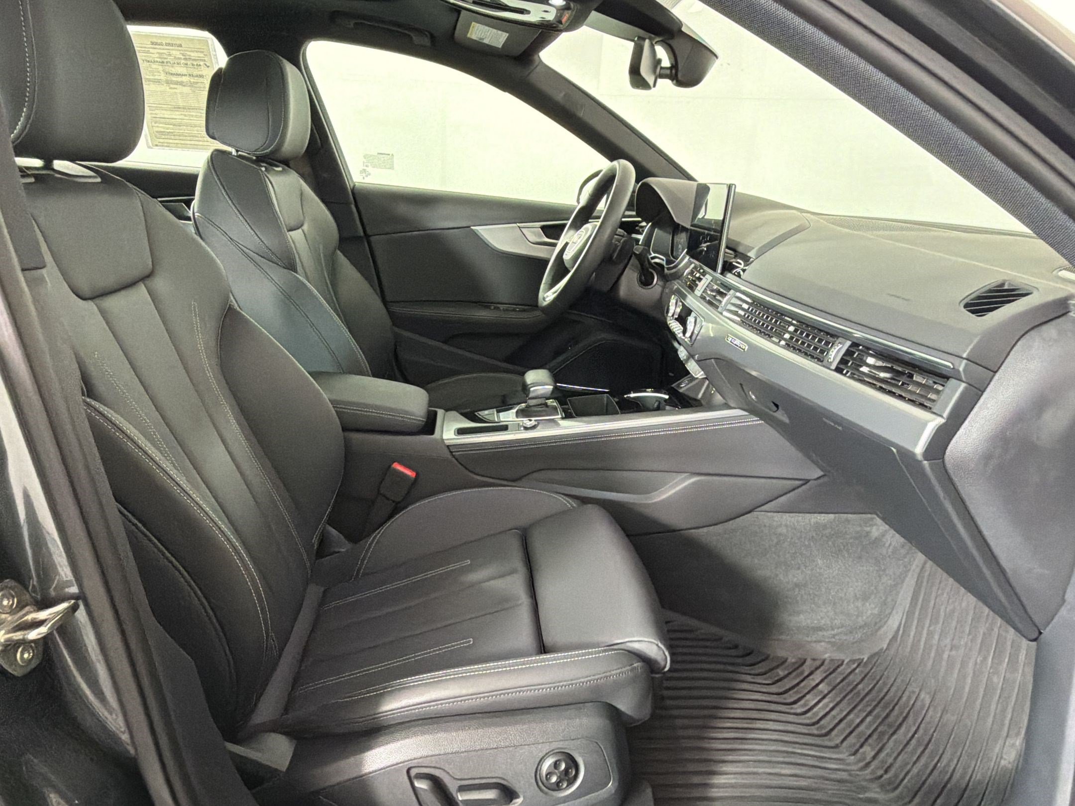 Used 2024 Audi A4 2.0T Premium Plus AWD/4WD image 31