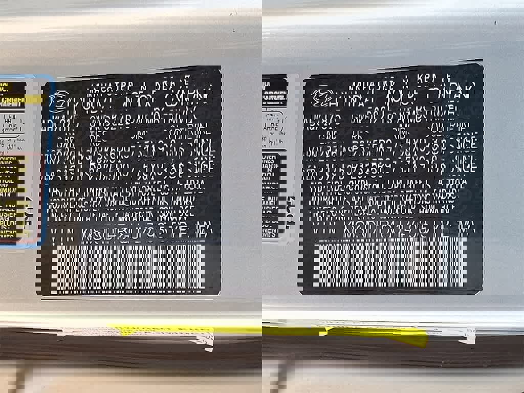 Used 2016 Hyundai Santa Fe Limited image 25