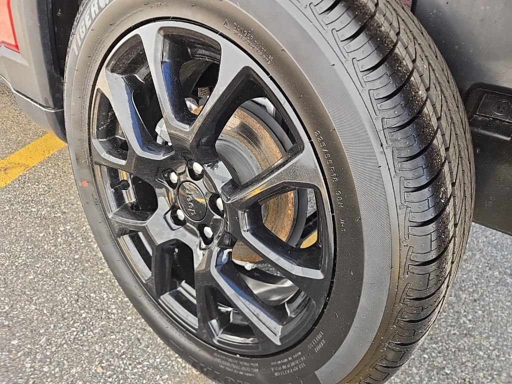 Used 2023 Jeep Compass Altitude w/ Convenience Group image 11