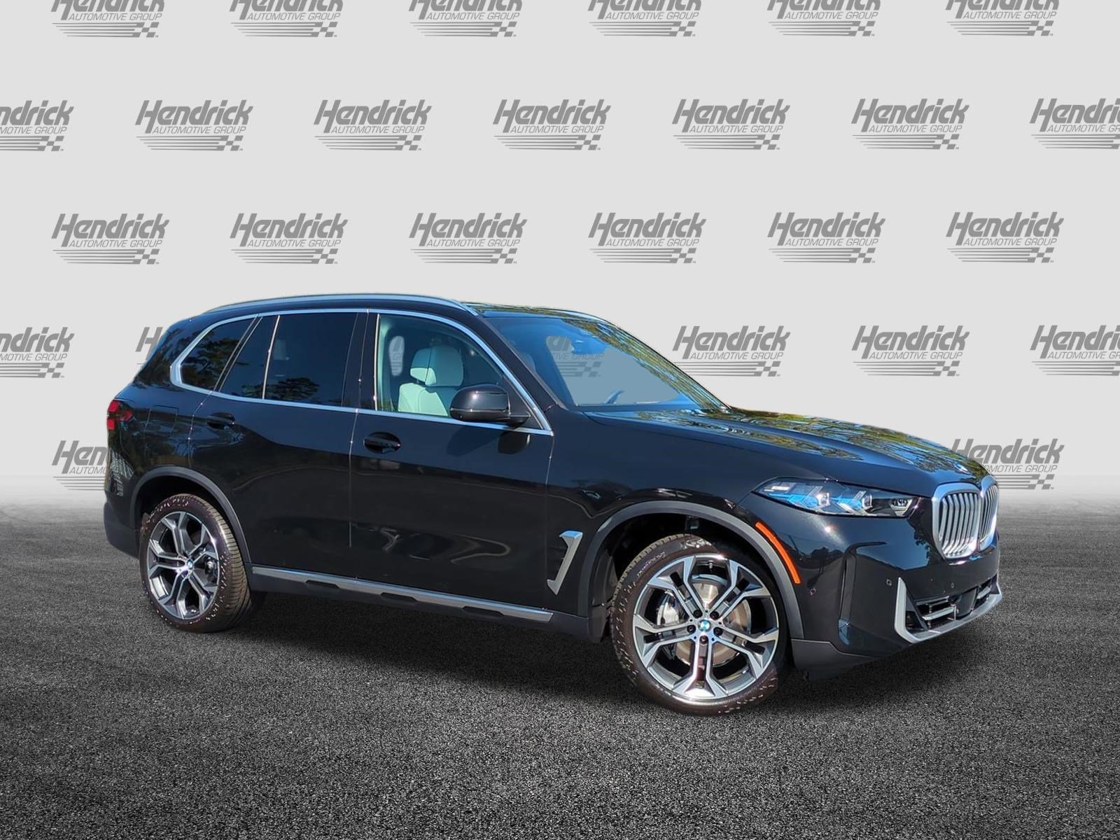 Used 2026 BMW X5 xDrive40i AWD/4WD image 2