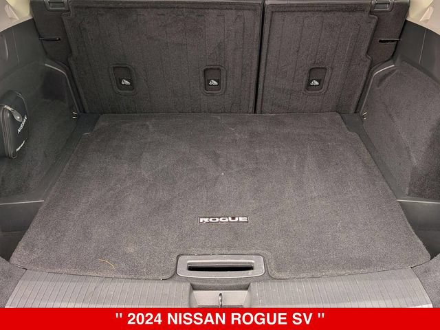 Certified 2024 Nissan Rogue SV w/ SV Premium Package AWD/4WD image 33