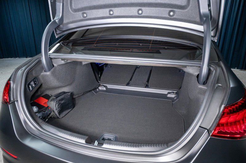 New 2026 Mercedes-Benz C 43 AMG 4MATIC Sedan image 7