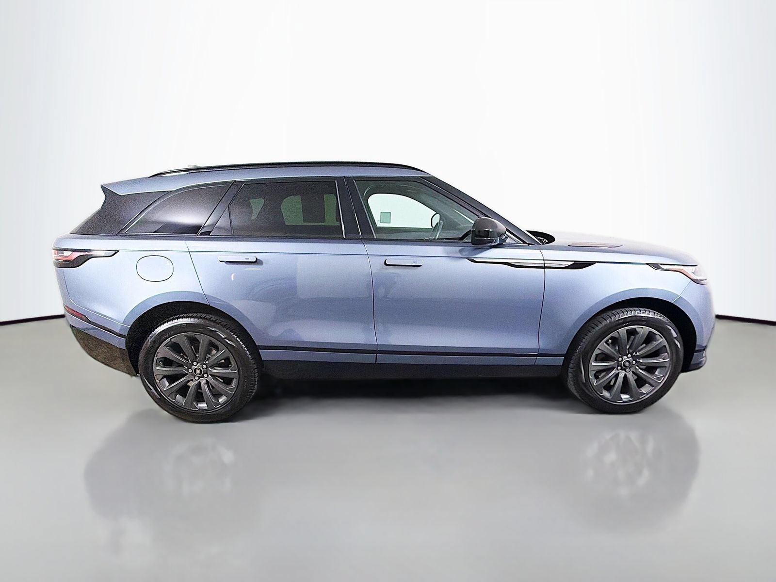 Certified 2023 Land Rover Range Rover Velar R-Dynamic S AWD/4WD image 6