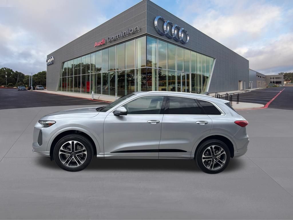 Certified 2025 Audi Q5 Premium Plus w/ Premium Plus AWD/4WD image 8
