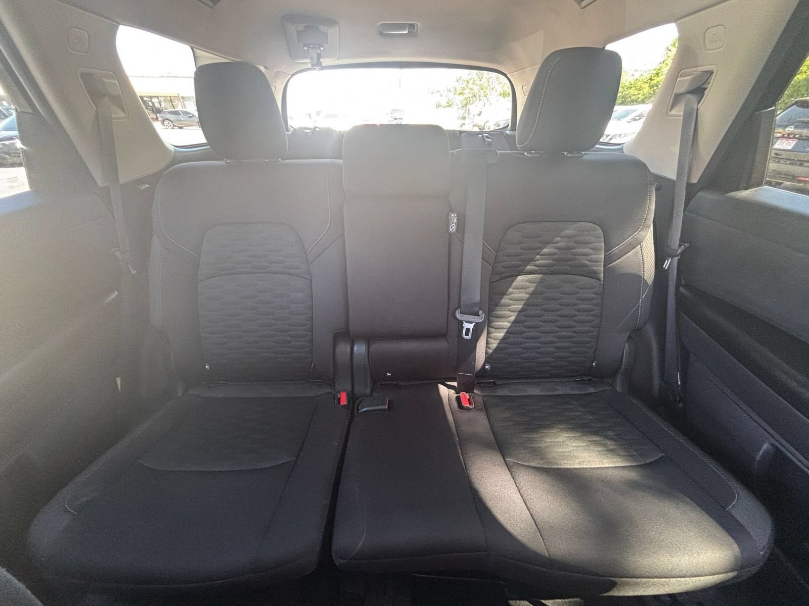Used 2025 Nissan Pathfinder SV AWD/4WD image 37
