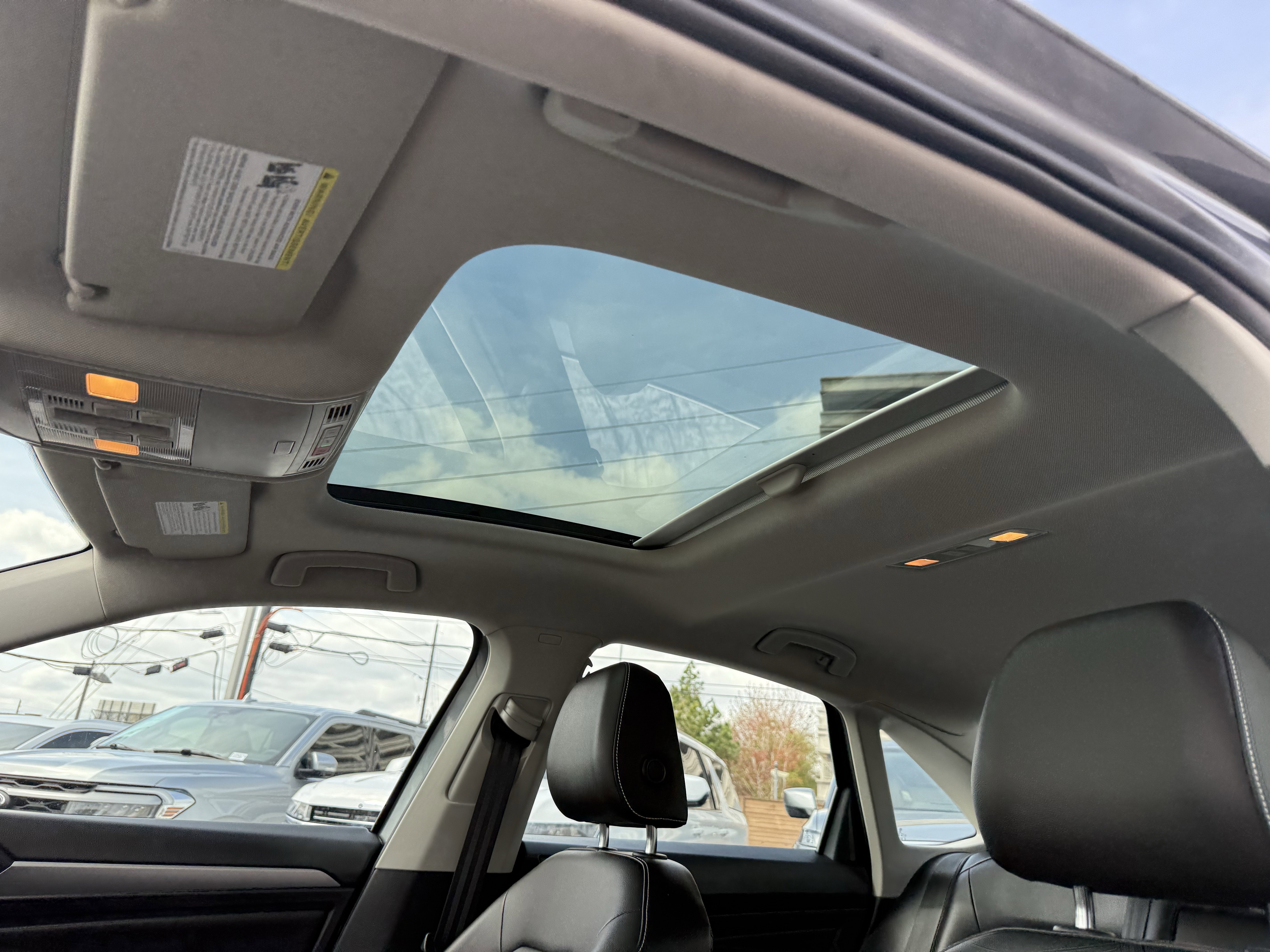 Used 2022 Volkswagen Jetta SE image 14