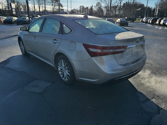 Used 2016 Toyota Avalon Limited image 3