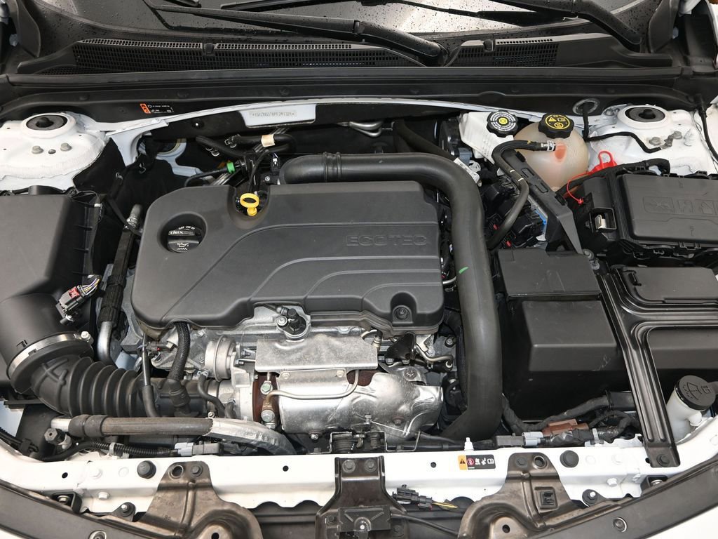 Used 2023 Chevrolet Malibu LT image 20