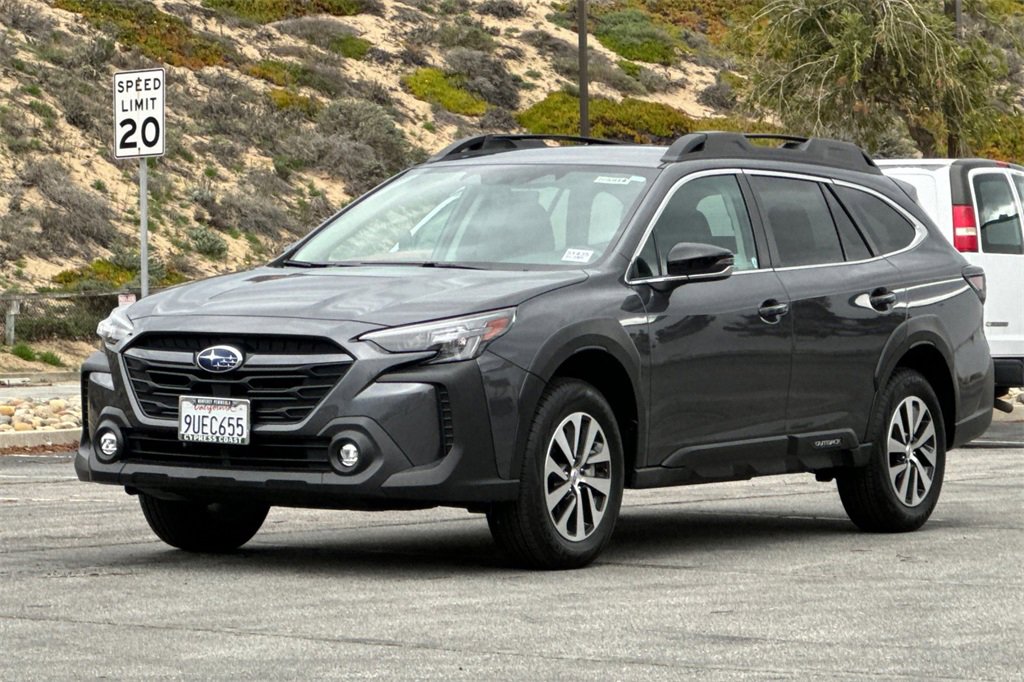 Certified 2025 Subaru Outback Premium w/ Popular Package #1A image 8