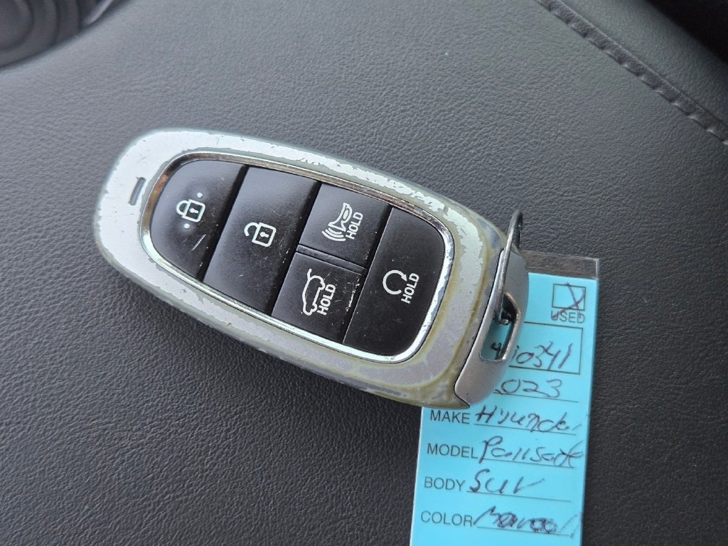 Used 2023 Hyundai Palisade Limited w/ Cargo Package FWD image 31