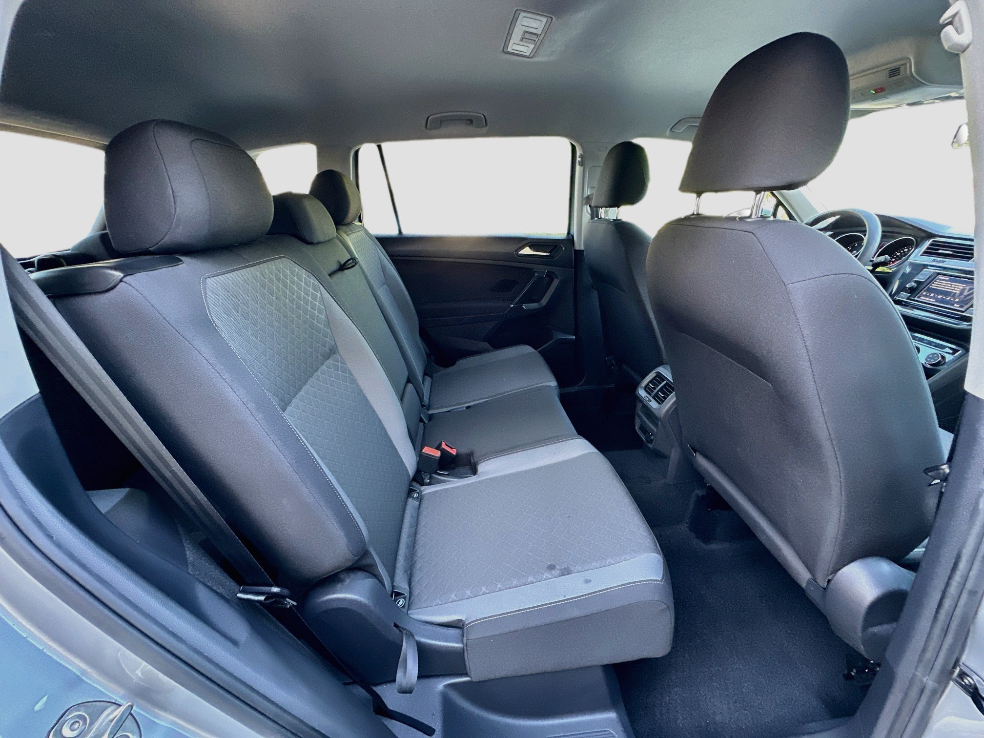 Used 2020 Volkswagen Tiguan S FWD image 27