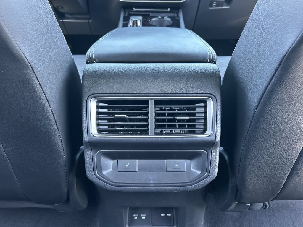 Used 2024 Volkswagen Atlas Cross Sport SEL R-Line AWD/4WD image 22