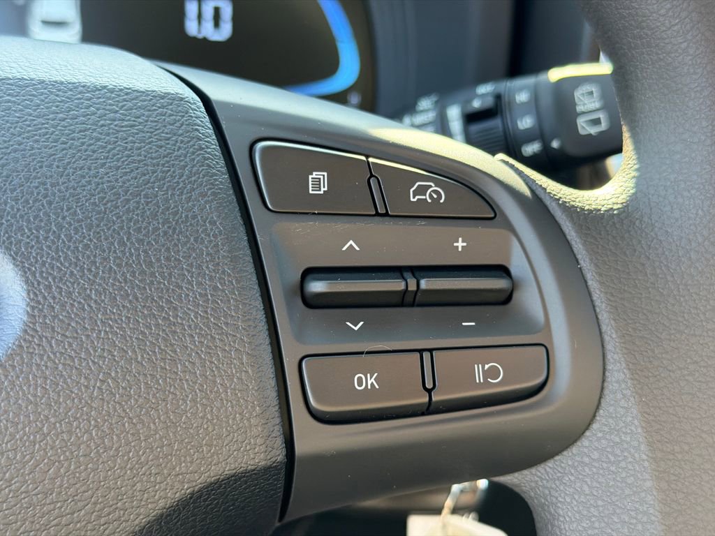 New 2026 Hyundai Venue SE image 25