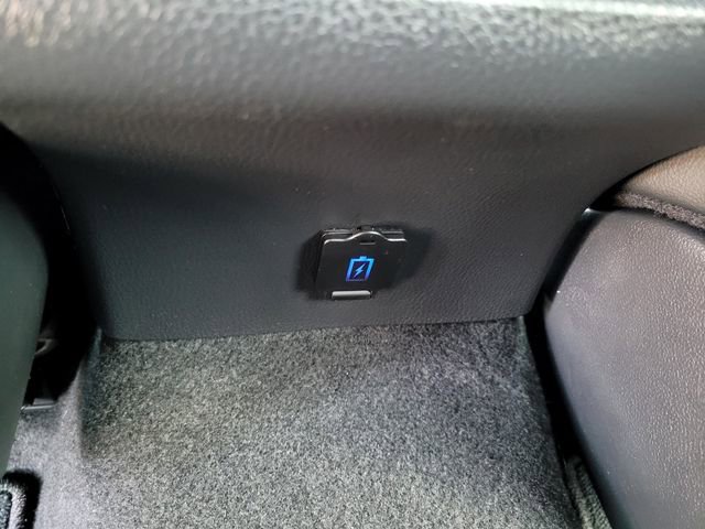 Used 2020 Toyota Camry SE w/ Convenience Package image 13