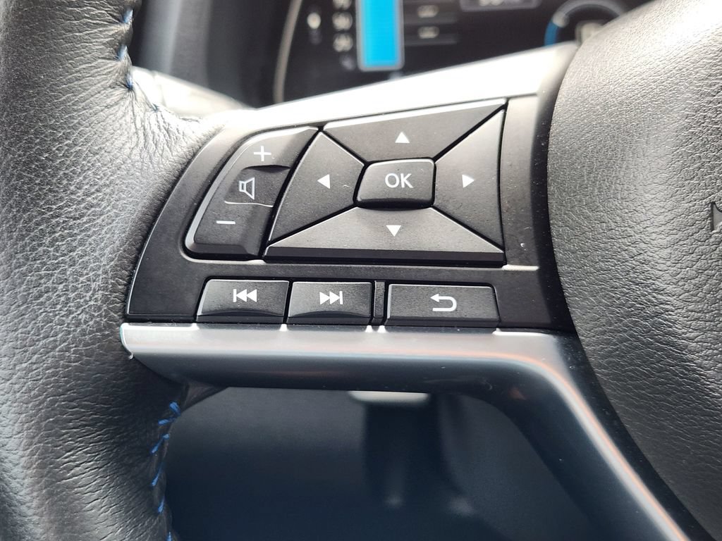Certified 2025 Nissan Leaf SV Plus FWD image 23