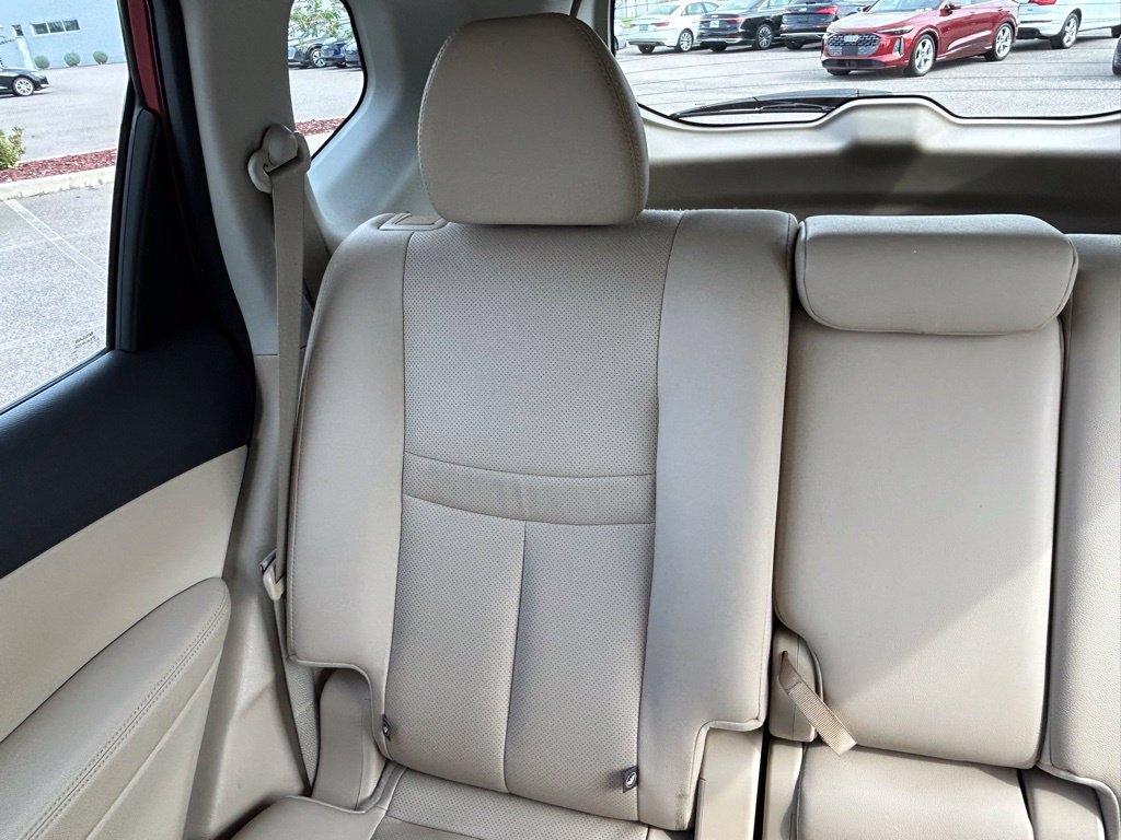 Used 2016 Nissan Rogue SL w/ SL Premium Package FWD image 12