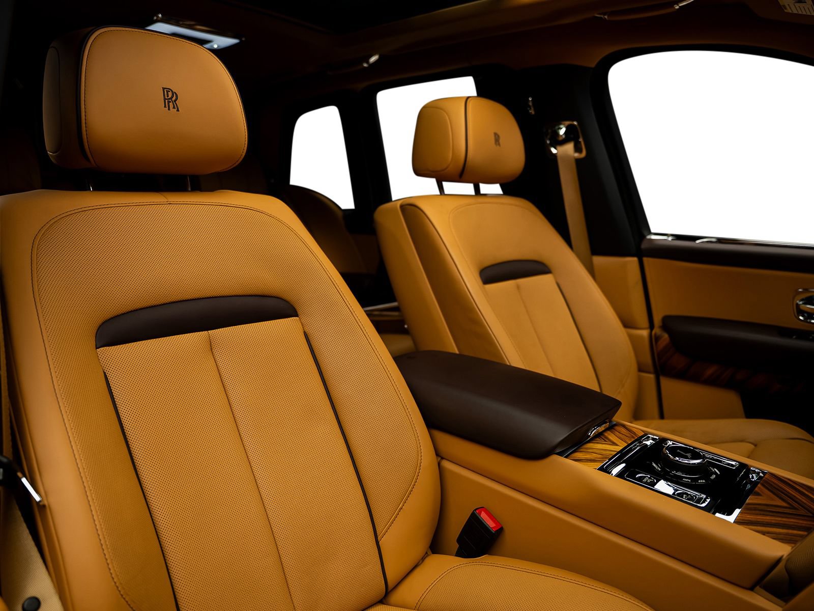 Used 2019 Rolls-Royce Cullinan AWD/4WD image 35