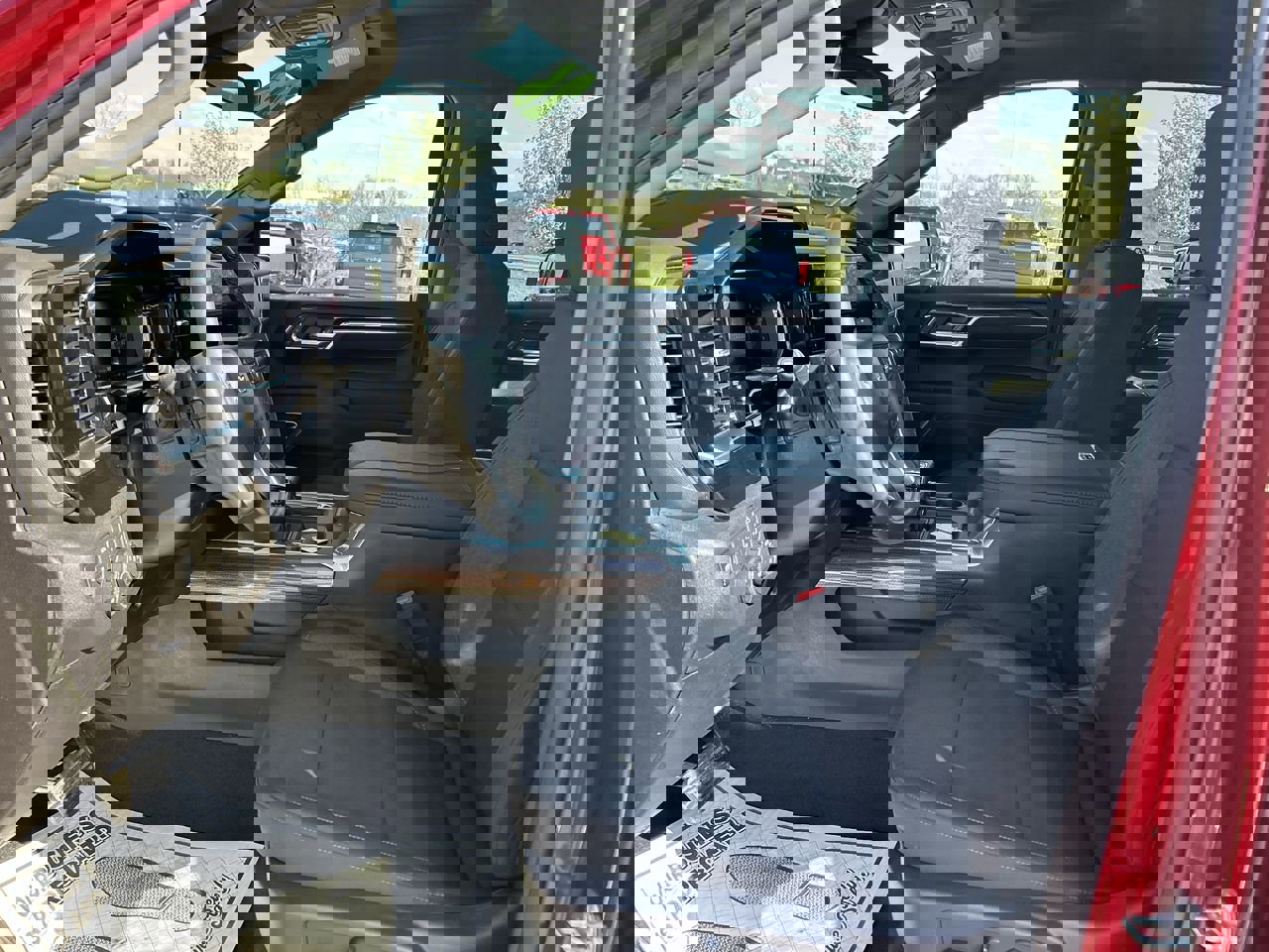 New 2026 Chevrolet Silverado 1500 RST w/ LPO, Dark Essentials Package image 22