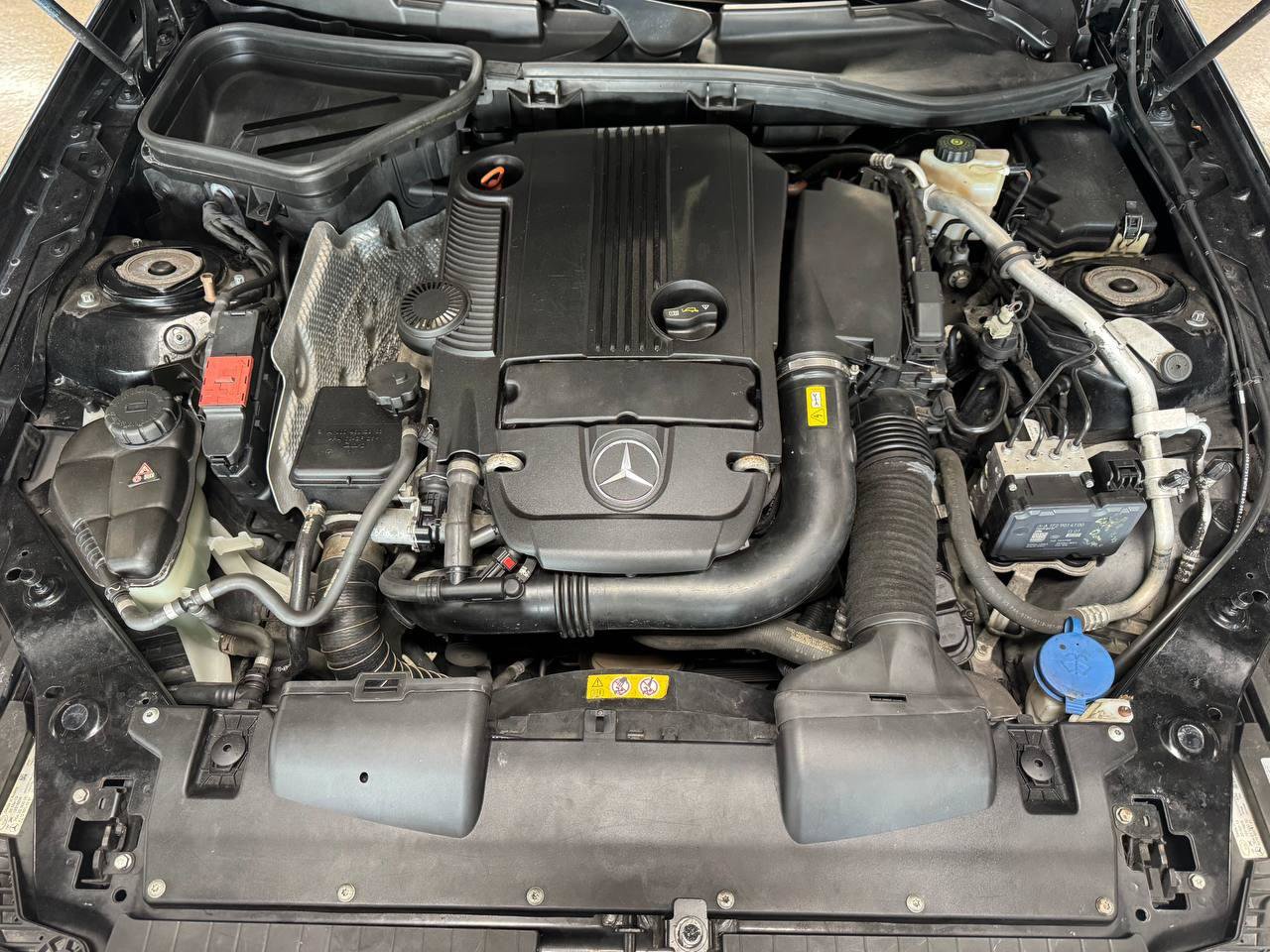Used 2013 Mercedes-Benz SLK 250 image 37