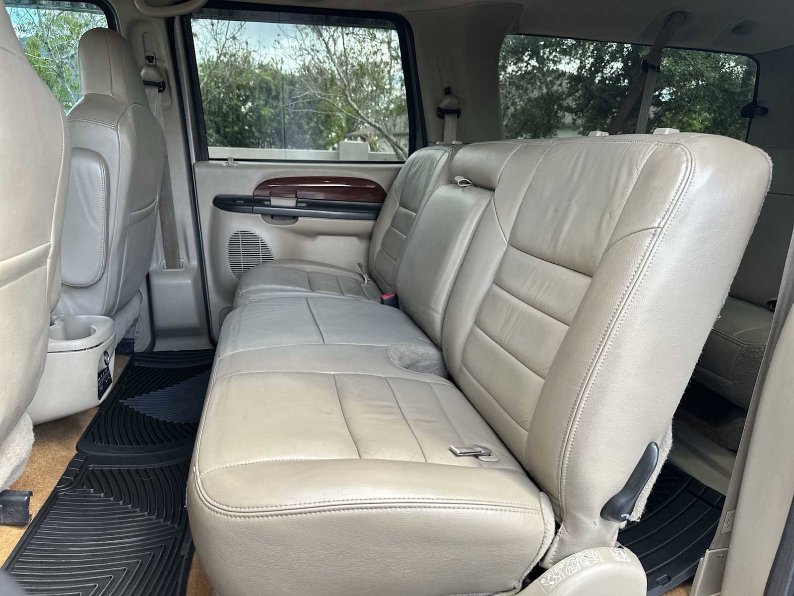 Used 2005 Ford Excursion Limited AWD/4WD image 17