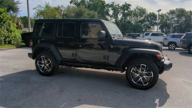 Used 2025 Jeep Wrangler Sport S w/ Convenience Group image 33