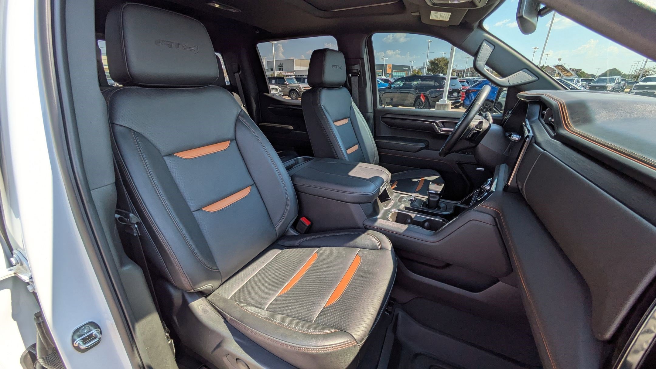 Used 2024 GMC Sierra 1500 AT4 image 36