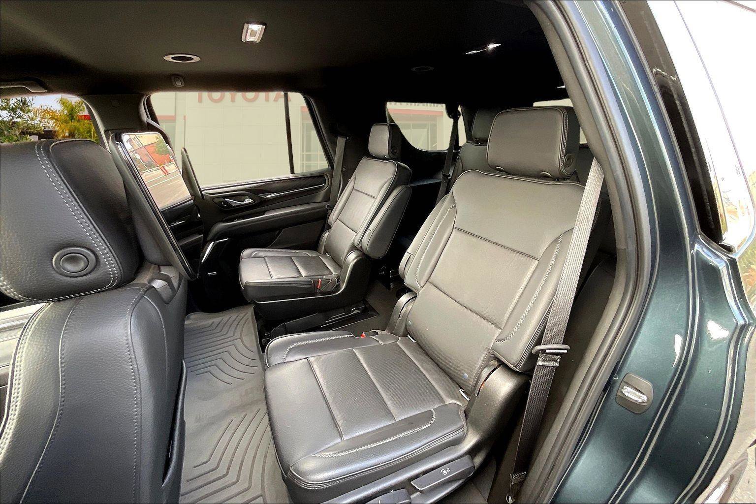 Used 2021 GMC Yukon Denali w/ Advanced Technology Package image 25