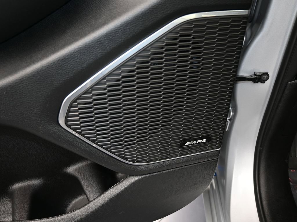 Used 2024 Jeep Grand Cherokee Overland w/ Luxury Tech Group IV image 15