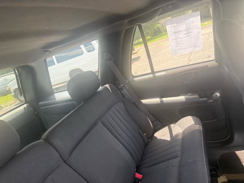 Used 2003 Chevrolet Blazer LS w/ Preferred Equipment Group AWD/4WD image 14