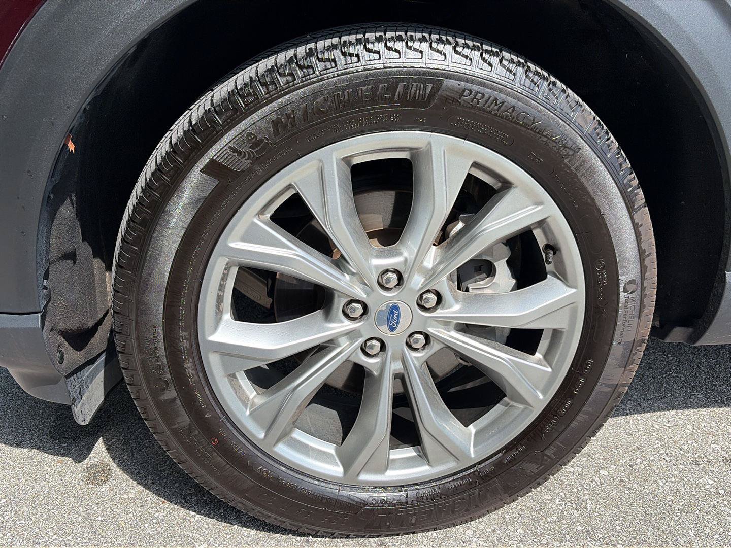 Used 2023 Ford Explorer XLT w/ Equipment Group 202A AWD/4WD image 9