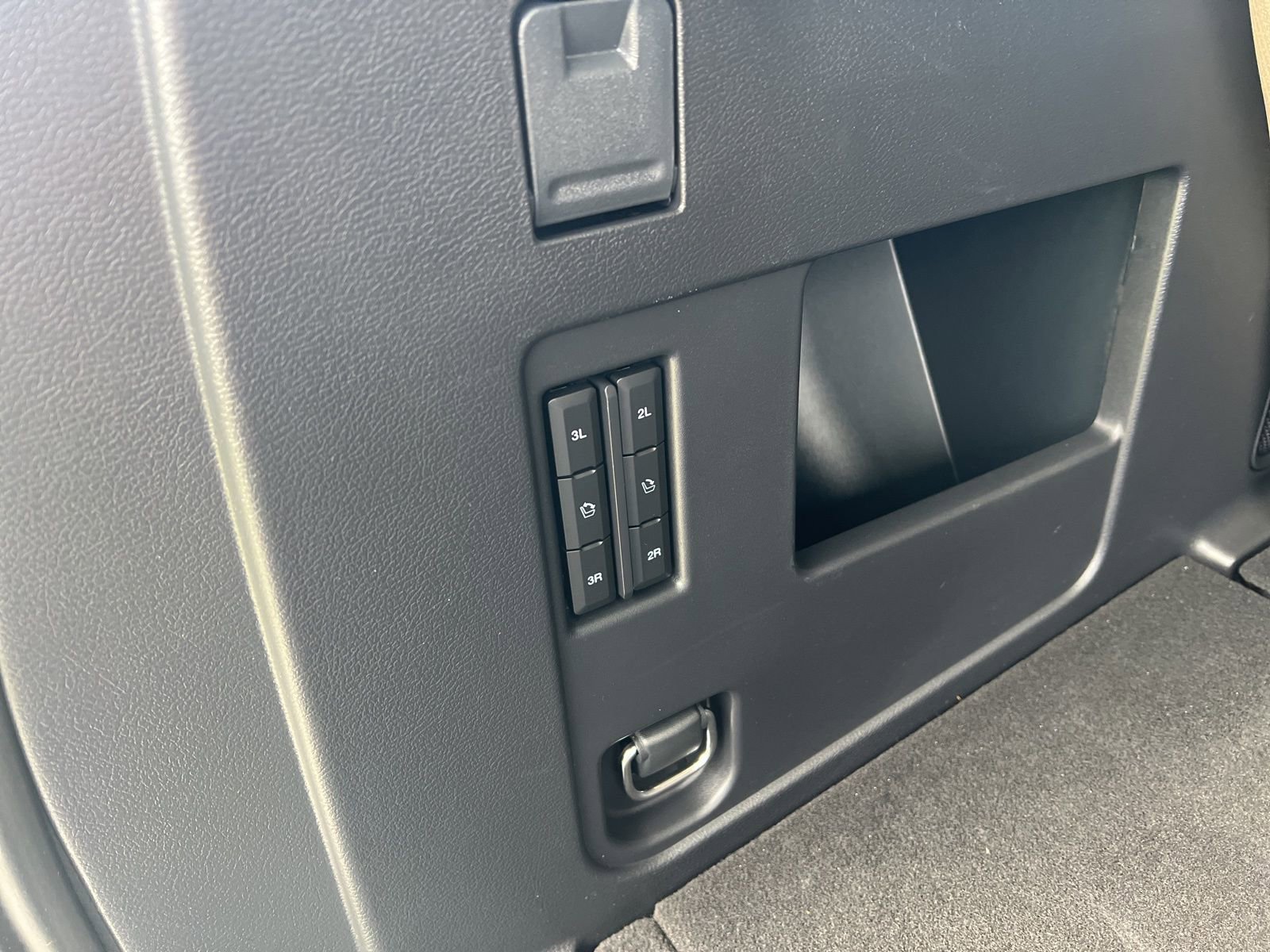 Used 2023 Ford Expedition Limited image 13