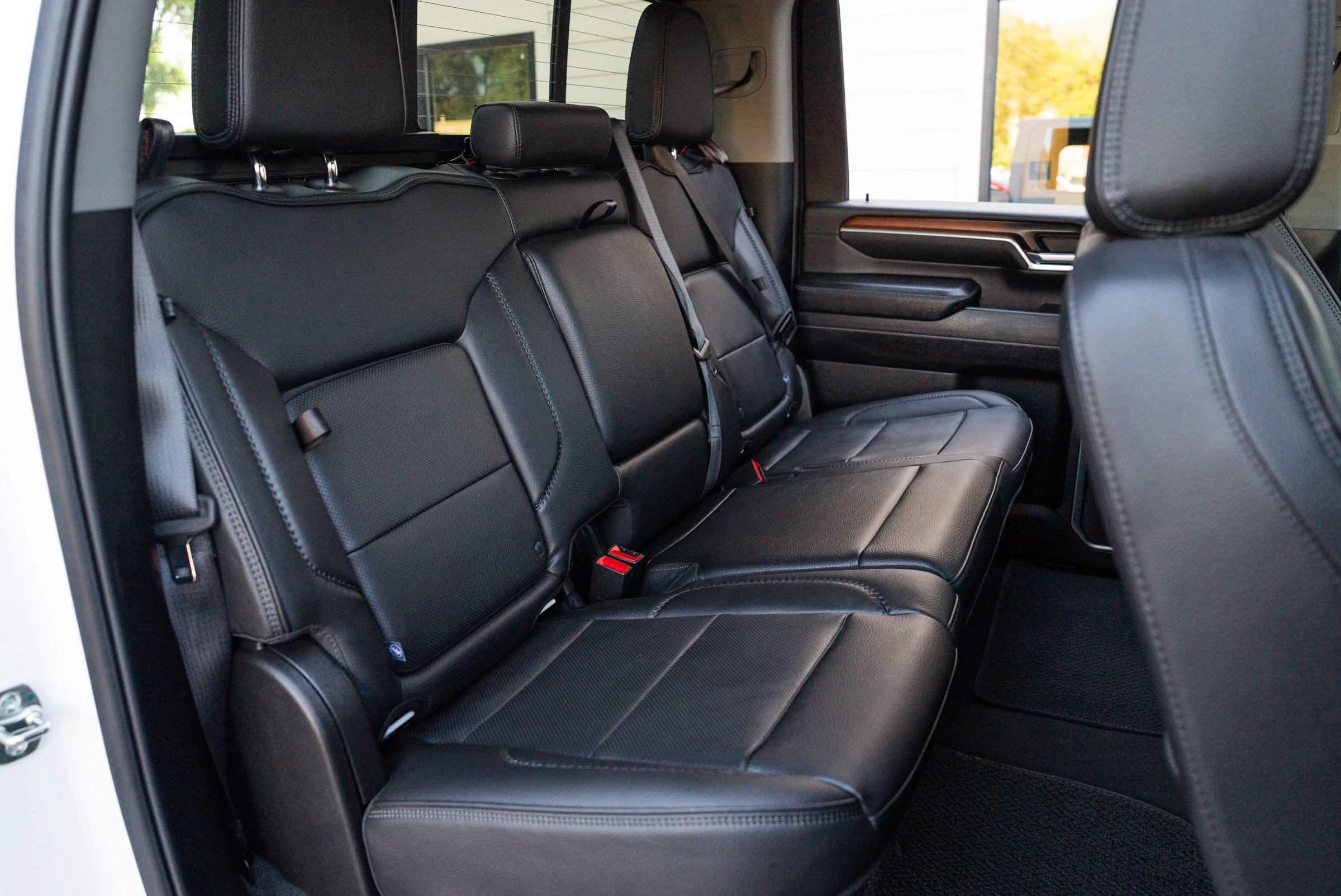 Used 2025 GMC Sierra 3500 Denali w/ Denali Reserve Package AWD/4WD image 18