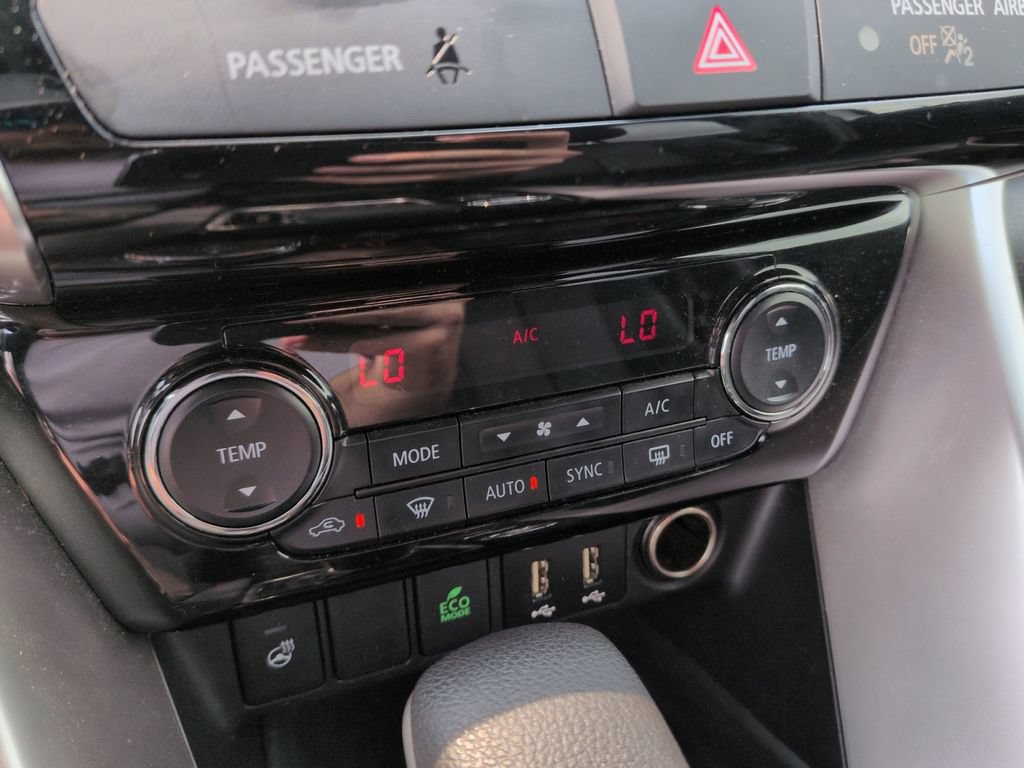 Used 2024 Mitsubishi Eclipse Cross SEL AWD/4WD image 17