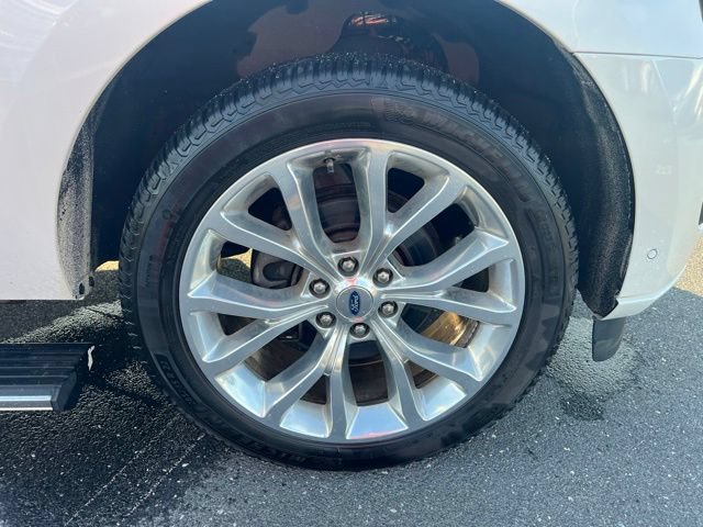 Used 2019 Ford Expedition Max Platinum AWD/4WD image 17