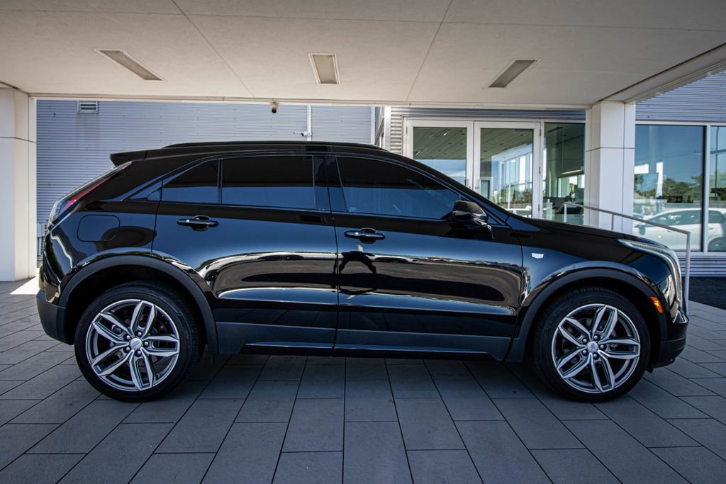 Used 2020 Cadillac XT4 Sport image 3