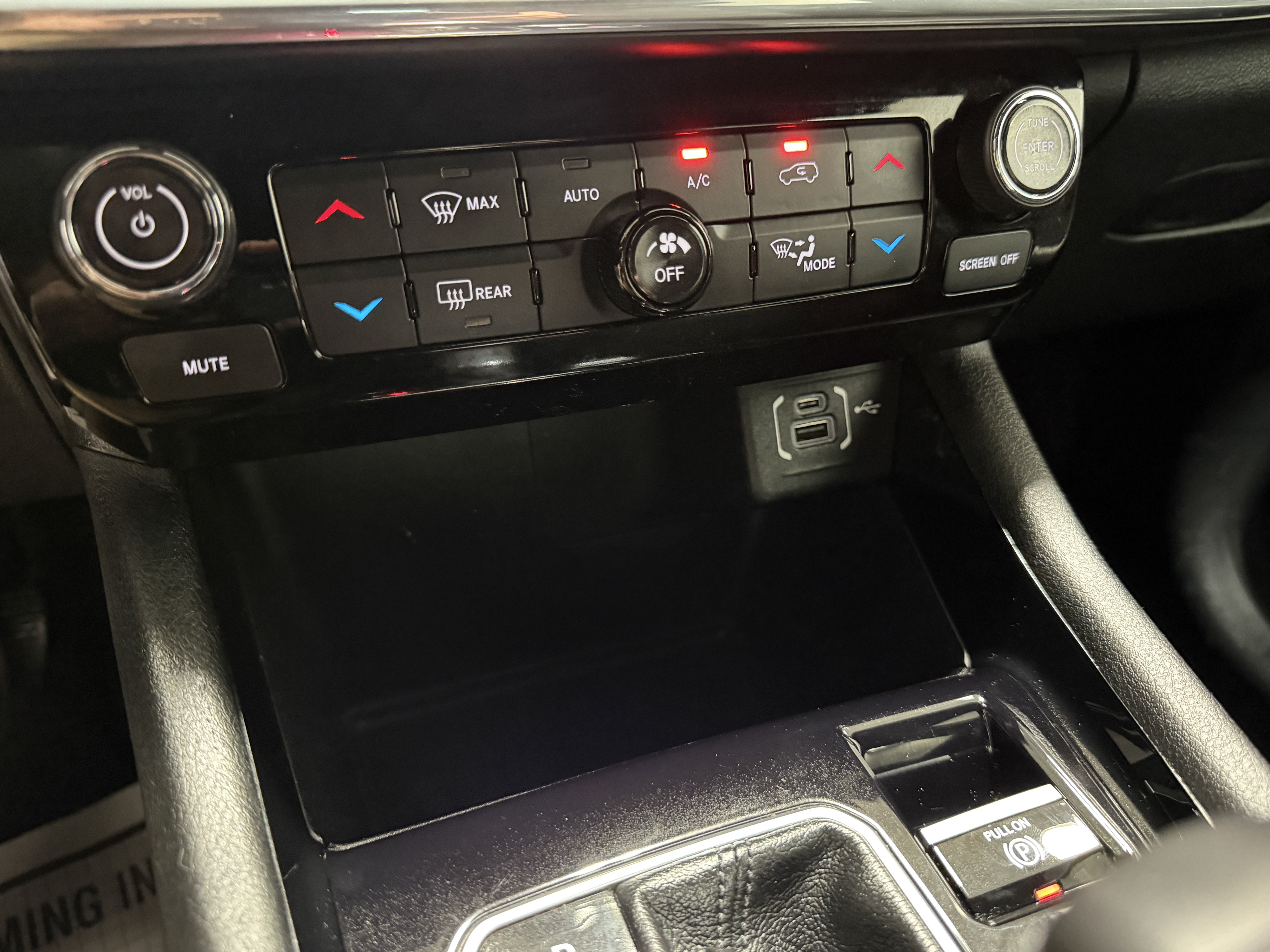 Used 2023 Jeep Compass Limited AWD/4WD image 15