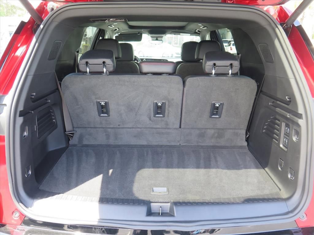 Used 2024 Chevrolet Traverse RS AWD/4WD image 25