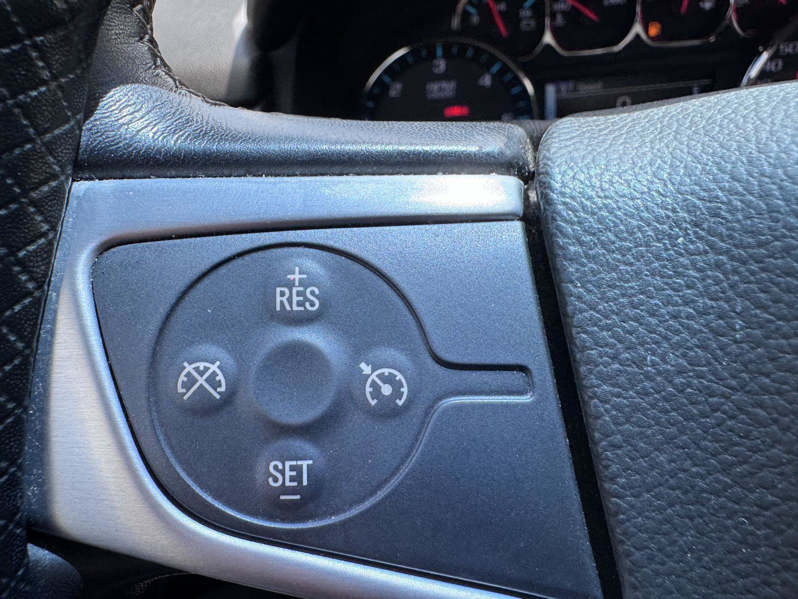 Used 2020 GMC Yukon SLE AWD/4WD image 15