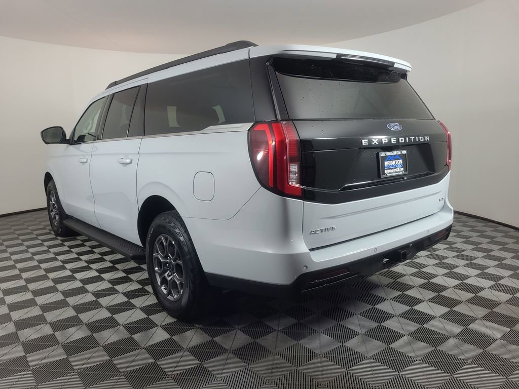 Used 2025 Ford Expedition Max Active AWD/4WD image 5