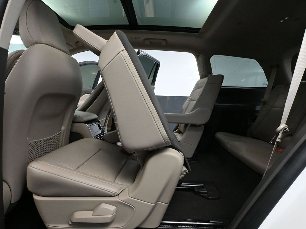 Used 2023 Lincoln Aviator Reserve image 43