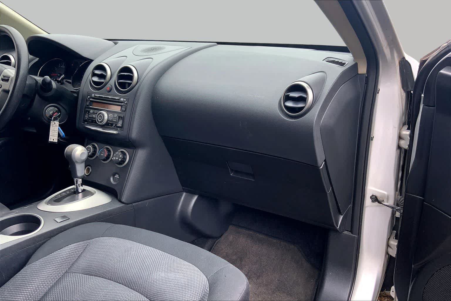 Used 2013 Nissan Rogue S FWD image 18