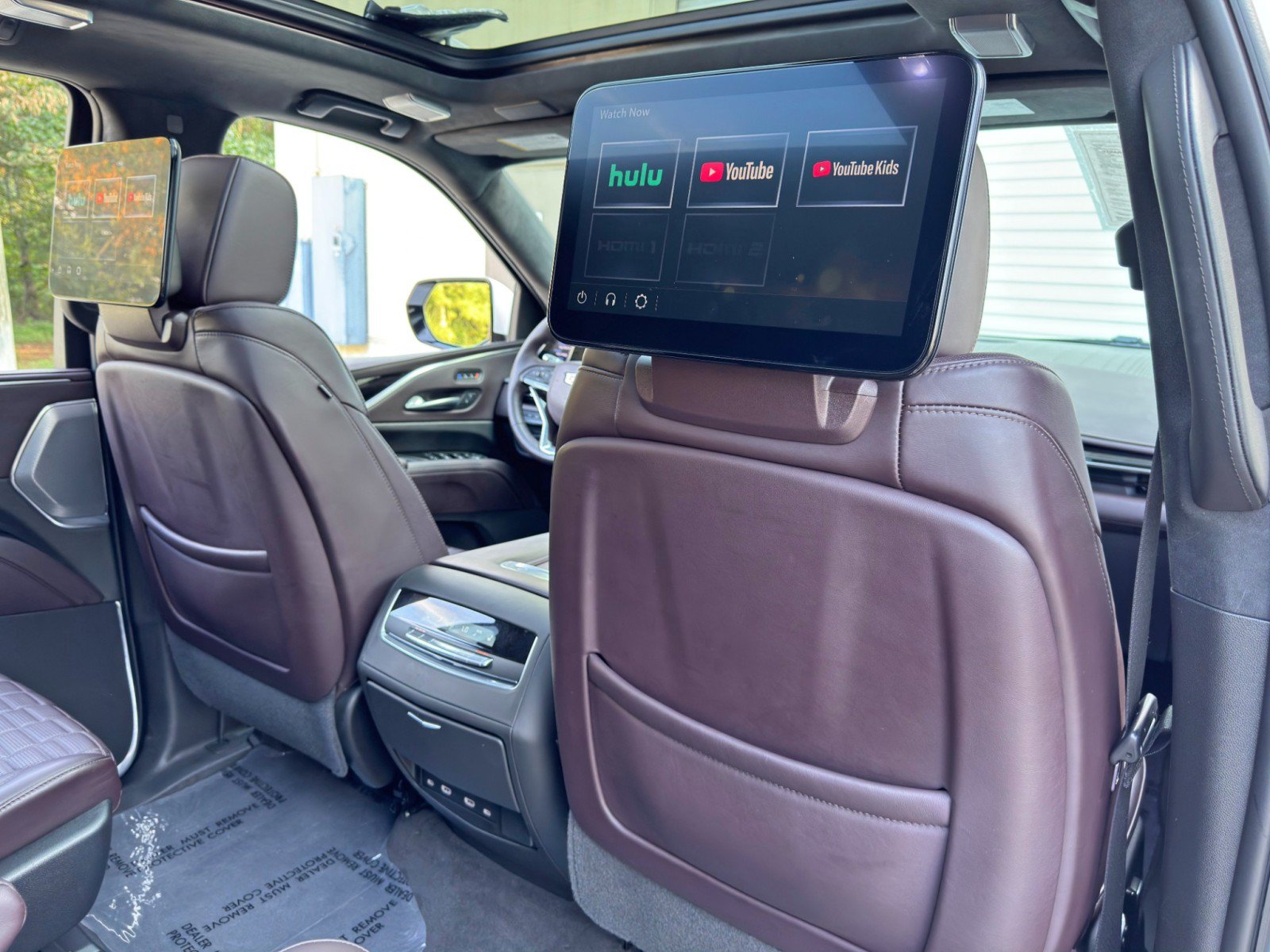 Used 2022 Cadillac Escalade Sport Platinum AWD/4WD image 43