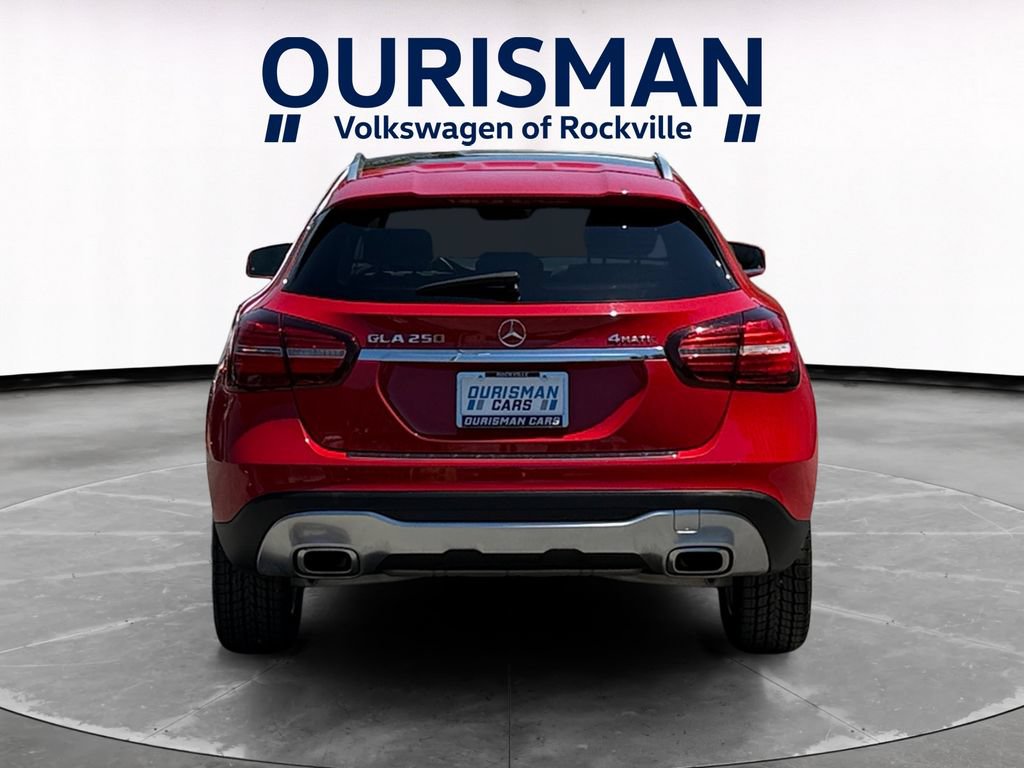 Used 2020 Mercedes-Benz GLA 250 4MATIC w/ Premium Package image 5