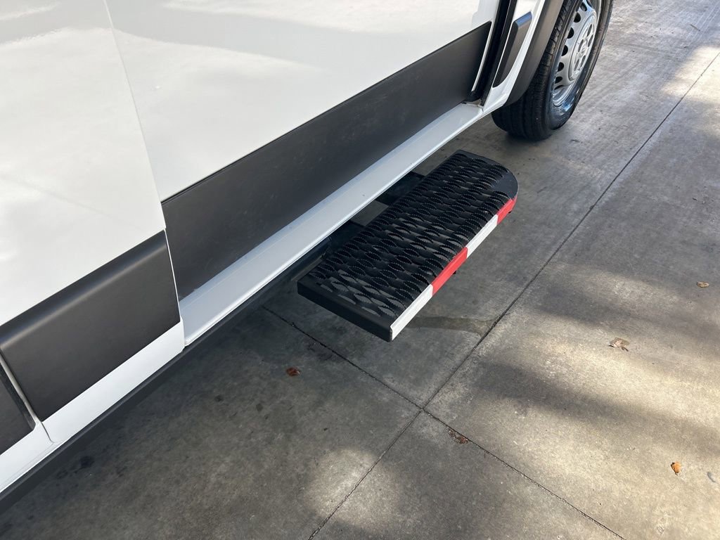 Used 2024 RAM ProMaster 3500 w/ Delivery Van Package image 20